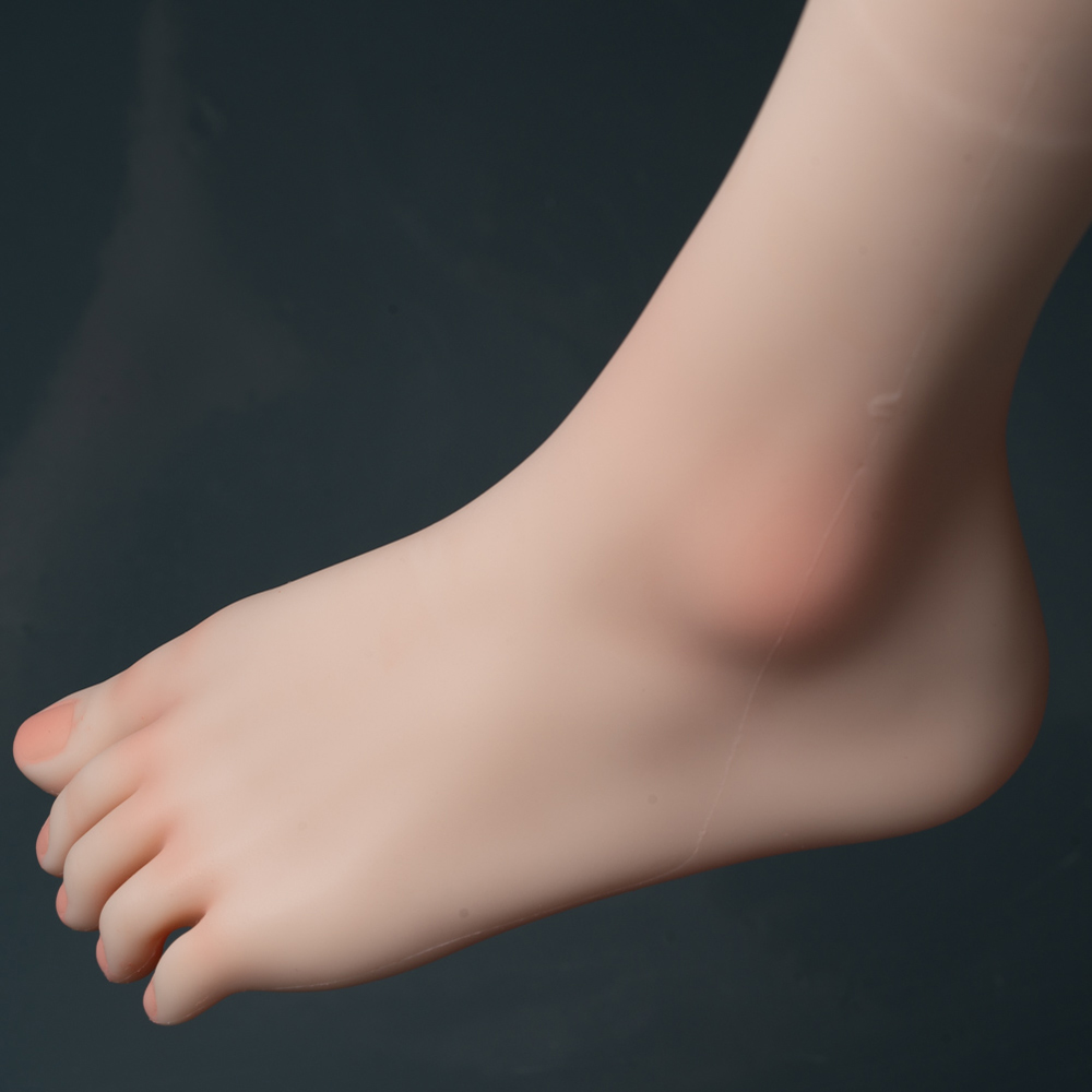 Wired Toes